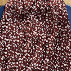 Abercrombie and Fitch floral midi silk skirt 
Size small